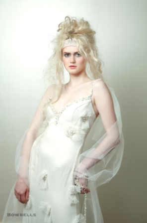 Bowbells-unique-bridal-gown-2010