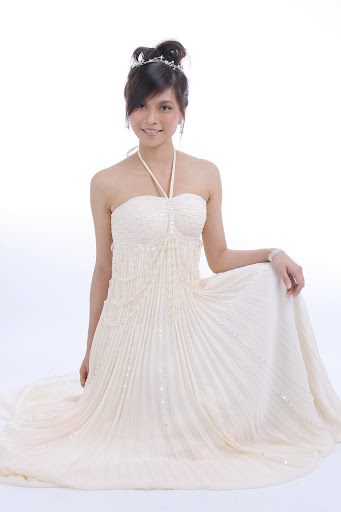 Wedding Gown - Spreading Beads