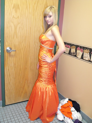 Allison'elegant prom dress'