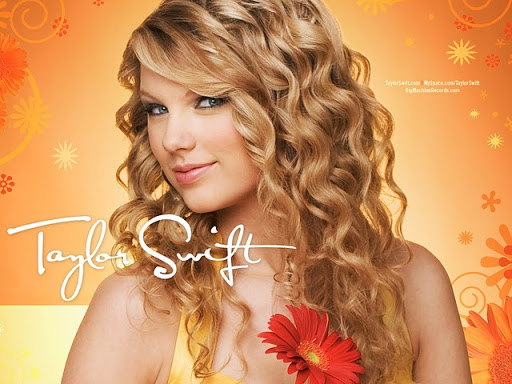 Wedding-Bridesmaid-Hairstyle-Soft-Curl-Taylor-Swift