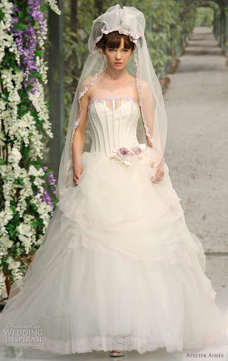 7881 ; Strapless Wedding Gown