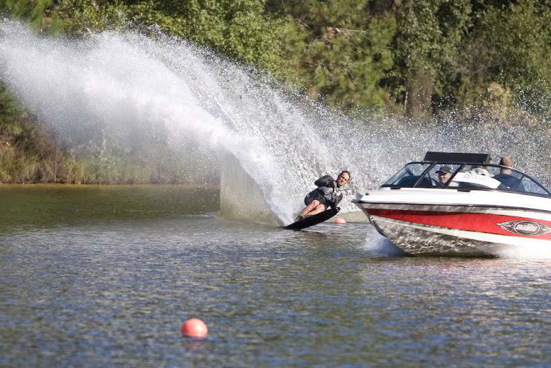 IMAGE: http://lh6.google.com/alistairksmith/RvFz2vrC8-I/AAAAAAAACn4/35zvghhofxY/s800/IMG_8648.jpg