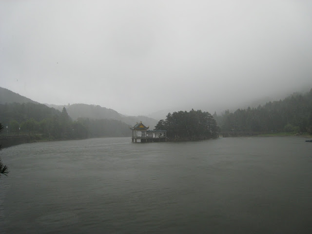 http://lh6.google.com/anikox/RtQRaGLJk6I/AAAAAAAAAp8/wZfvHqCKoBw/IMG_0784.JPG?imgmax=640