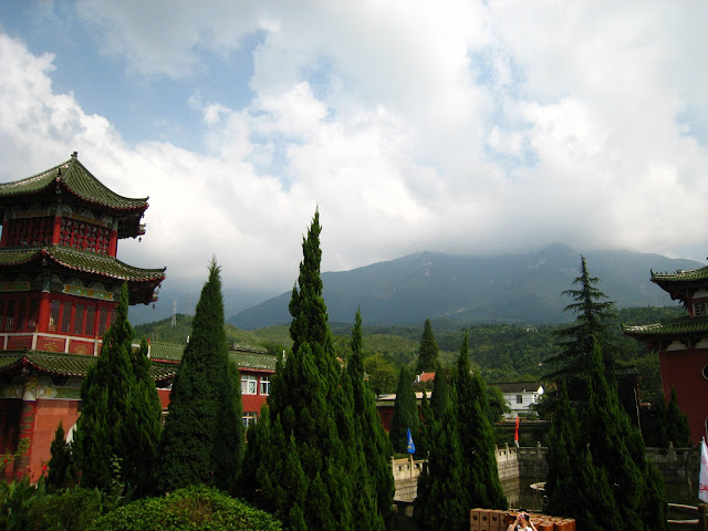 http://lh6.google.com/anikox/RtQaDGLJm7I/AAAAAAAAA68/neFoRgqCsbc/IMG_1047.JPG?imgmax=640