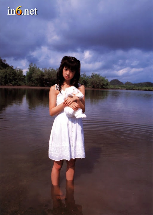 Yuko Ogura Japanese girl 059.jpg PPdad - http://henku.info