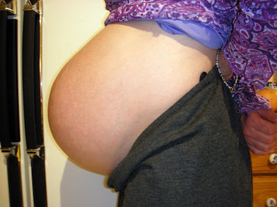 Lisa's Bouncing Belly