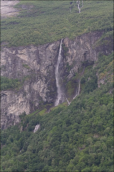 водопад