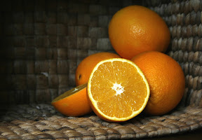 eat oranges - a powerful super food with many health benefits