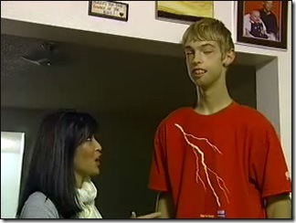 Brenden Adams, a 7-Foot-Tall 12 Years Old Boy picture