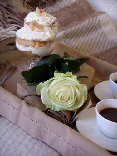 Красивые фото кофе и цветы в постель — сборка