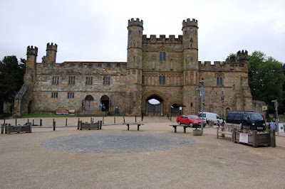 Entrance gate Battle Abbey