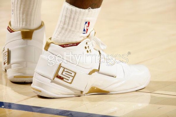 LeBron Soldier 2007 NBA Finals Game 3 PE