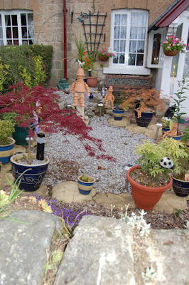 Interesting front garden Firbeck
