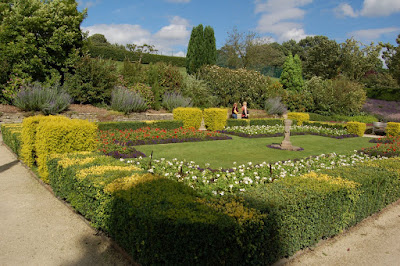 Calverly Gardens 2