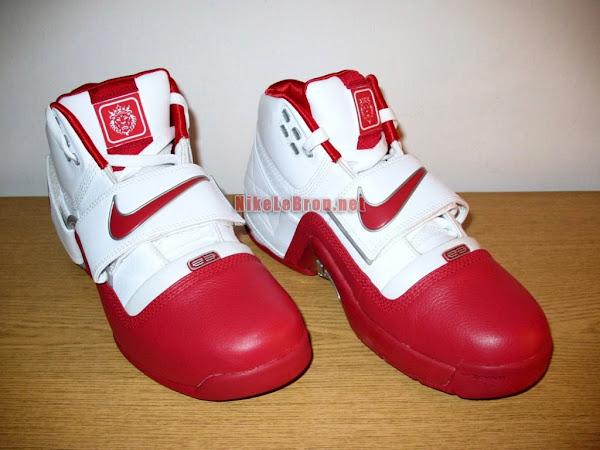 An exclusive look at the Zoom LeBron Soldier OSU Home PE