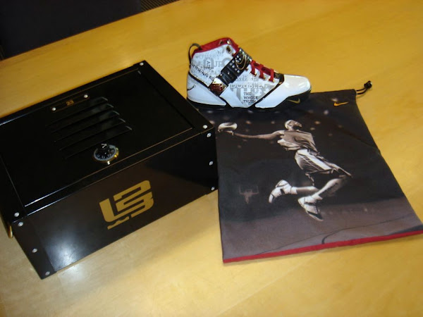 Zoom LeBron V 8220Mr Basketball8221 Special Packaging Preview