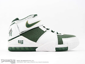 lebron2 svsm 01 Nike Zoom LeBron II SVSM PE Home vs Away