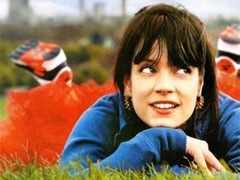 lily-allen-mobile