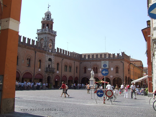 Piazza il 05/08/2007 Piazza il 05/08/2007