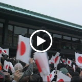 Video - The crowd goes wild for the royal family