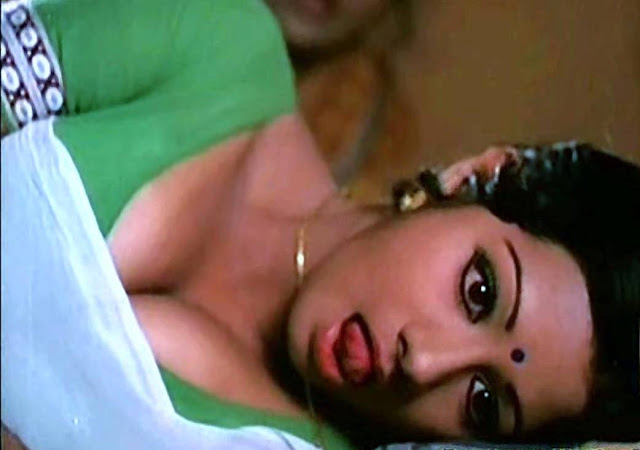 Bollywood Collections zdj27629 1381x1105.jpg BollywoodCollections -  http://ahotgirl.blogspot.com