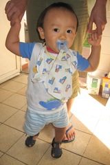 Lucas Ryu dando sus primeros pasitos!