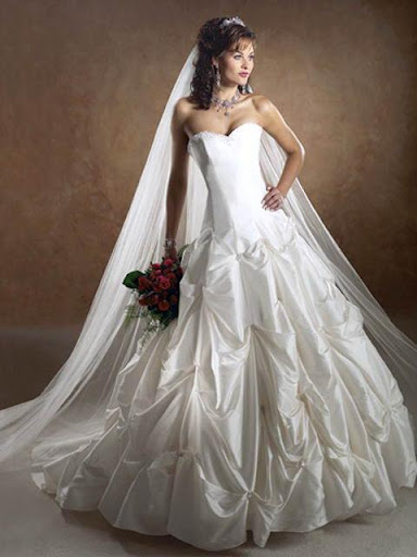 Women bridal gown collection 2009
