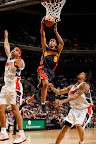 496652cfad6e0d183d3bfd421d0912a1-getty-76075299bs002_warriors_bobcts.jpg