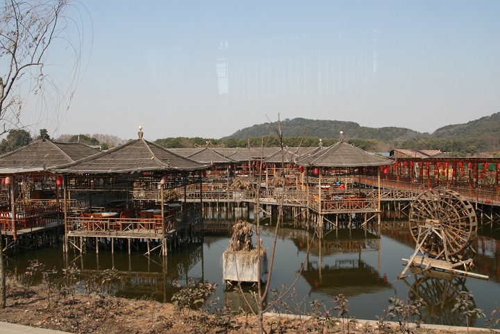 东湖
