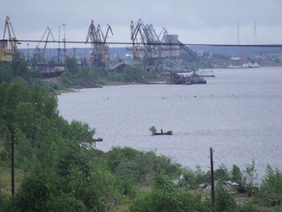 An der Kama liegt Perm, eine Industrie- und Binnenhafenstadt westlich vom Ural.