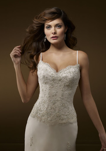couture_bridal_gown_embroidered_bridal_gown