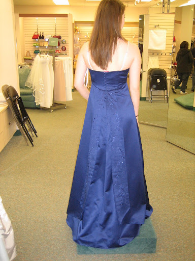 watching prom dress~sexy back gown