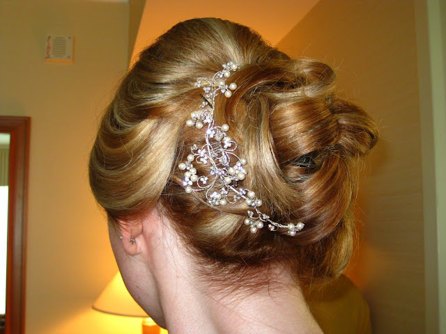 bun-bridal-hairstyle