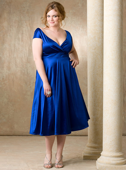 electric_plus_size_prom_dress_for_holiday