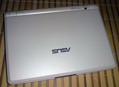 [NB]終於入手EEEPC！開箱 & 使用小心得！ - 阿祥的網路筆記本