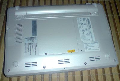 [NB]終於入手EEEPC！開箱 & 使用小心得！ - 阿祥的網路筆記本