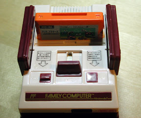 [逸品]コイーニ！任天堂紅白機造型有聲貯金箱！ - 阿祥的網路筆記本