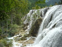 245px-Jiuzhaigou_Pearl_Waterfall_2005-08-21