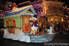 Scrooge McDuck in Mickey's Once Upon a Christmastime Parade