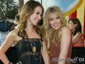 Hilary Duff and her friend Wallpaper